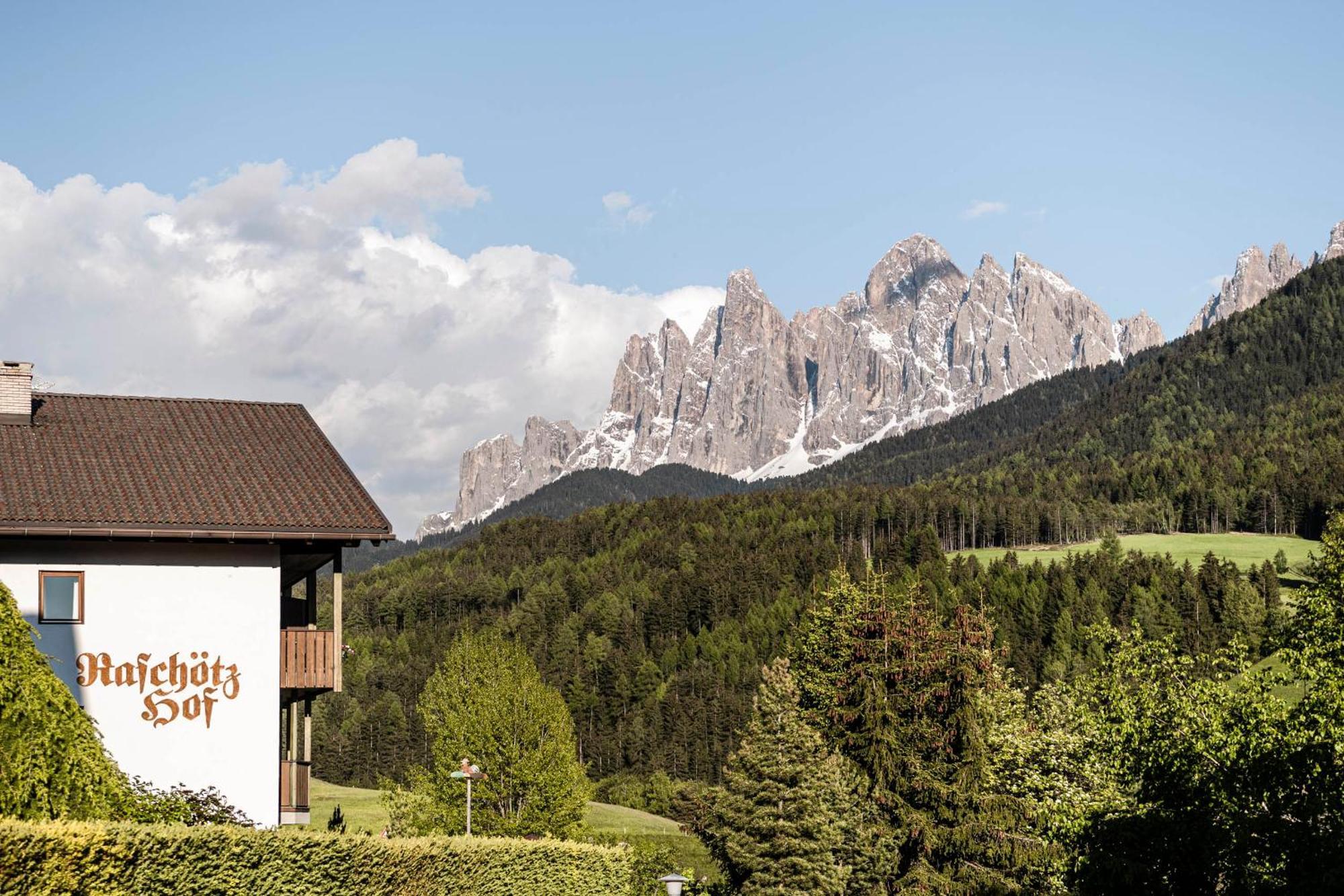 Raschoetzhof Funes  Exterior foto
