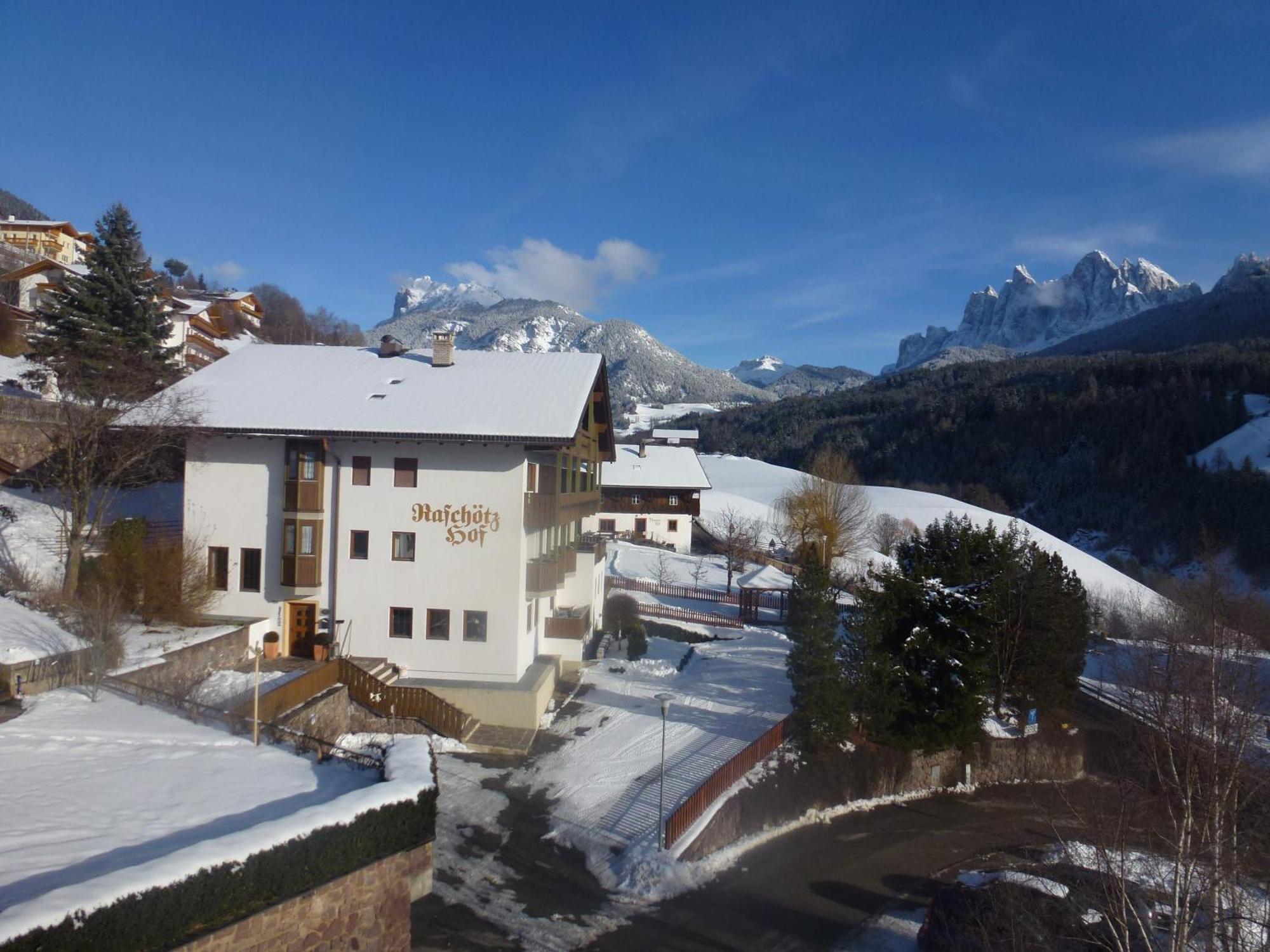 Raschoetzhof Funes  Exterior foto